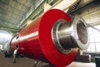 濕式球磨機(jī) 水泥、硅酸鹽及金屬礦產(chǎn)加工中的關(guān)鍵粉碎設(shè)備